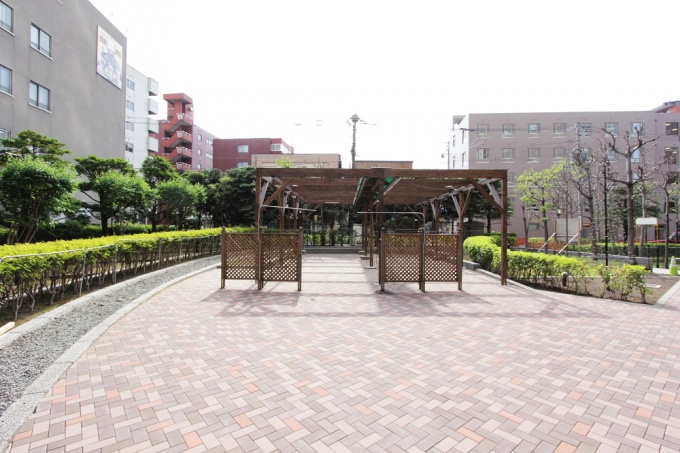 札幌市　中央区　ガーデンリフォーム　ホテルのガーデンを雨でも使えるスペースに　札幌東急リフォーム株式会社