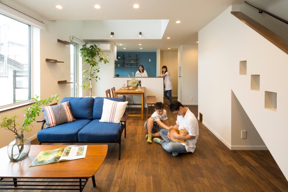 高断熱・高気密で家計に優しい暖かい住まいづくり。札幌市厚別区にあるリビングワークの新築・リノベーション住宅完成見学会。DIY好きなお施主様の遊び心あふれる家が完成。