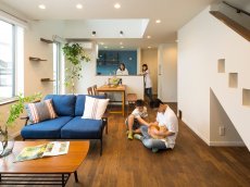 高断熱・高気密で家計に優しい暖かい住まいづくり。札幌市厚別区にあるリビングワークの新築・リノベーション住宅完成見学会。DIY好きなお施主様の遊び心あふれる家が完成。