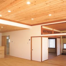 無垢材を活かしつつ、暖かくて地震にも強い高性能なバリアフリー住宅へ実家をリノベーション。施工は函館の東商建設。