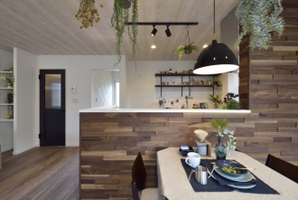 R&R studioでは、お客様と一緒に札幌市内近郊の物件・不動産探しからお手伝いいたします。 中古住宅（戸建て・マンション）を購入をしてリフォーム・リノベーションをご検討されている方は、お気軽にお問い合わせください。無料相談会は水曜を除き毎日開催中！