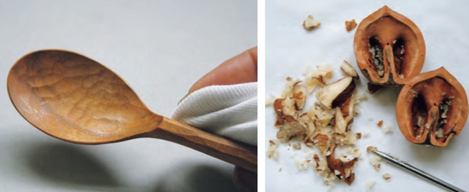 胡桃で木製品をメンテナンス