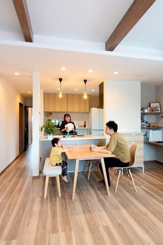 完全分離型2世帯住宅リフォームの施工事例(SAWAI建築工房)へのリンク