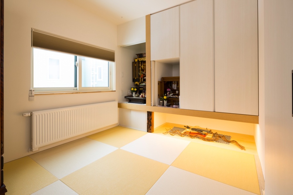 扉を開けた仏壇