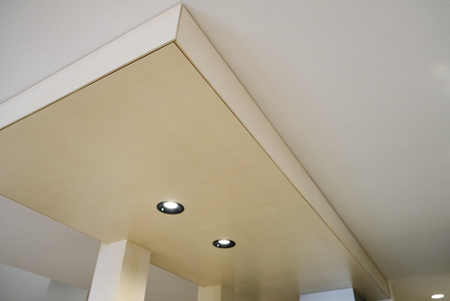 富丘リノベーションモデルハウスの板張りキッチン天井