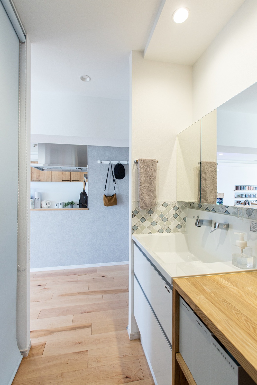 「使いやすさを考えると、ユーティリティと分けたかった」という洗面