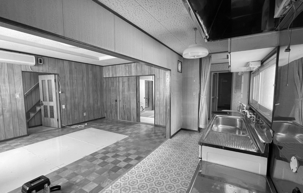 旭川｜戸建て｜モデルハウス(販売中)｜中古リノベーション施工事例｜石山工務店_平屋感覚＋ヴィンテージの『mature model』大人の空間_