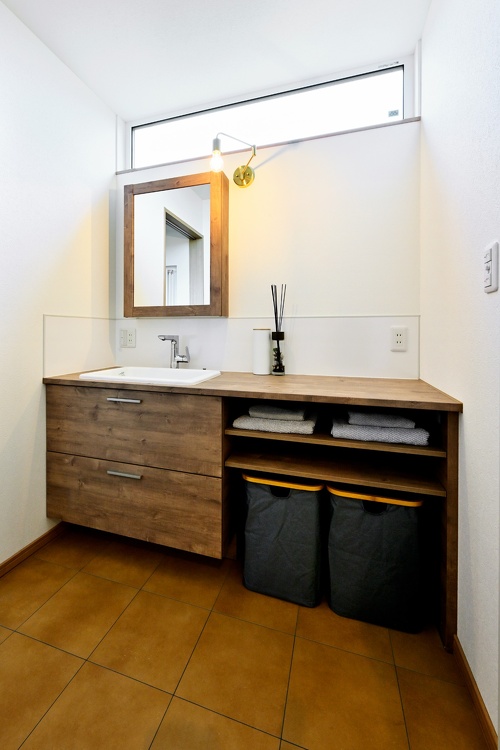 旭川｜中古戸建てリノベーション事例｜東陽AP㈱｜リノベーション・リフォーム施工会社_二人並んで使えるおしゃれな洗面