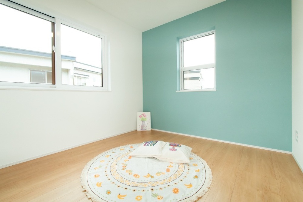 お子様の部屋はそれぞれのイメージカラーに合わせて楽しい雰囲気に