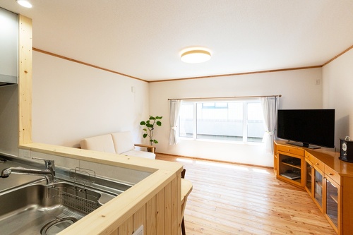 すべての窓をLow-Eペアガラス・樹脂サッシに変更