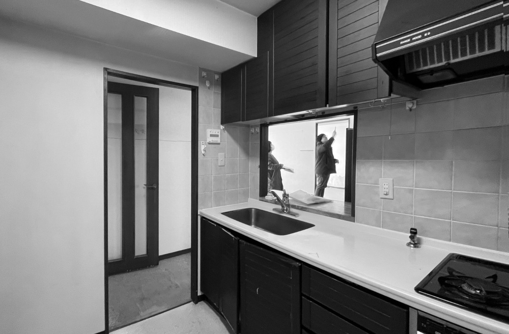 札幌｜中古マンションリノベーション事例｜㈱ライフスタル｜リノベーション・リフォーム施工会社_お手本はパリのアパルトマンのようなマイホーム_キッチンBefore写真