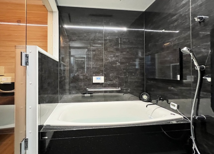 佐虎建業　ユニットバス一体型サウナ【サトラウナ】パナソニック「Lクラスユニットバス」①