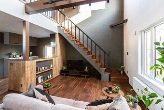 R&R studioの施工事例のリンク_オンラインで打ち合わせを重ねて丹念にプラン。子で楽しく！が合言葉の家｜江別市｜中古｜戸建て｜リノベーション