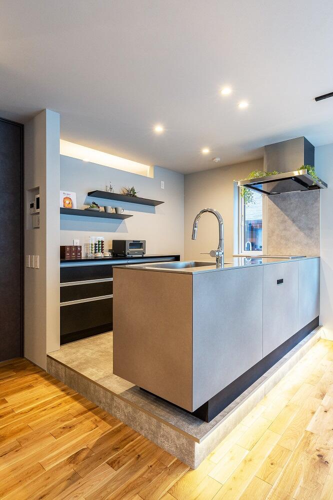 「サスティナくん」のリノベーションモデルハウスキッチン